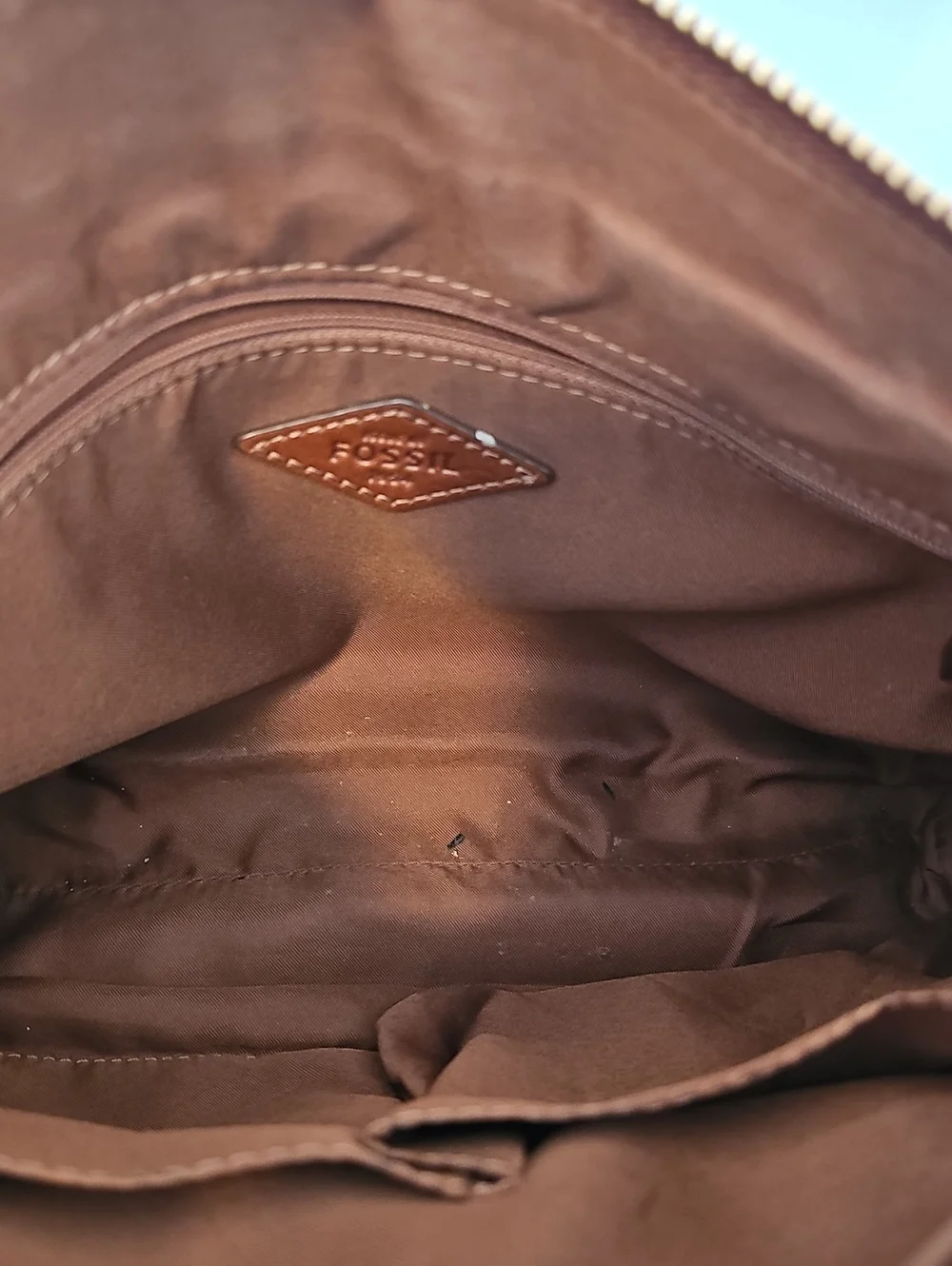 Fossil Kinley Brown Pebbled Leather Crossbody Bag - Classic Everyday.‎